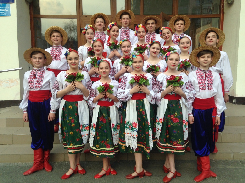 Зразковий ансамбль народного танцю «Калина»
