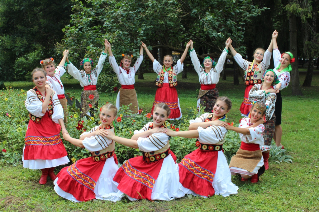 Зразковий ансамбль народного танцю «Намисто»