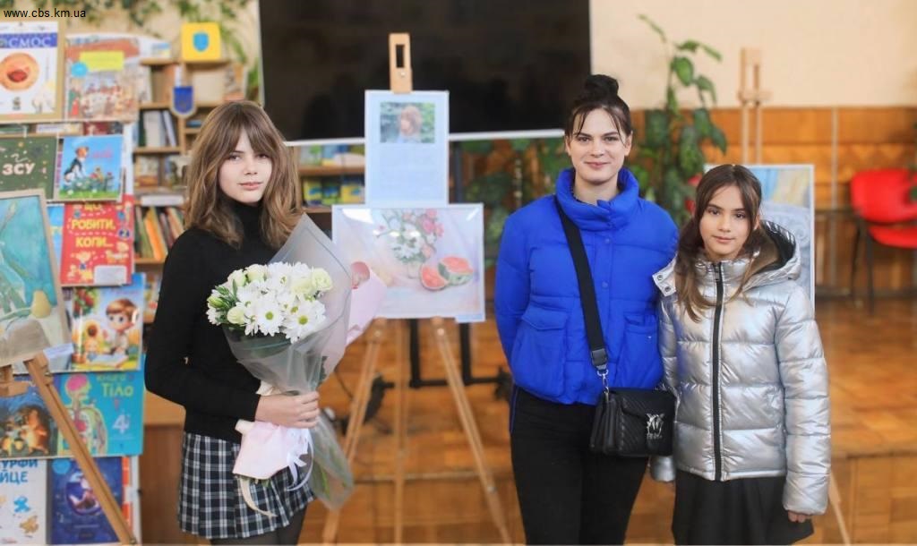 «Ніжність у акварелі»: у книгозбірні представили виставку картин