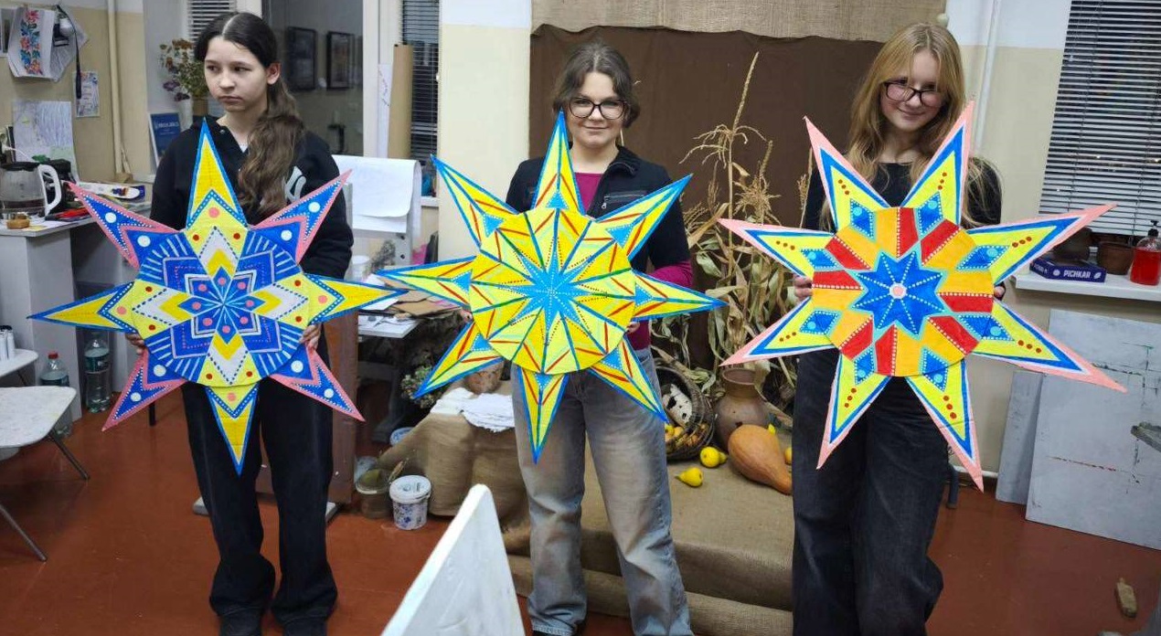 Наші Різдвяні Зірки Сяють!