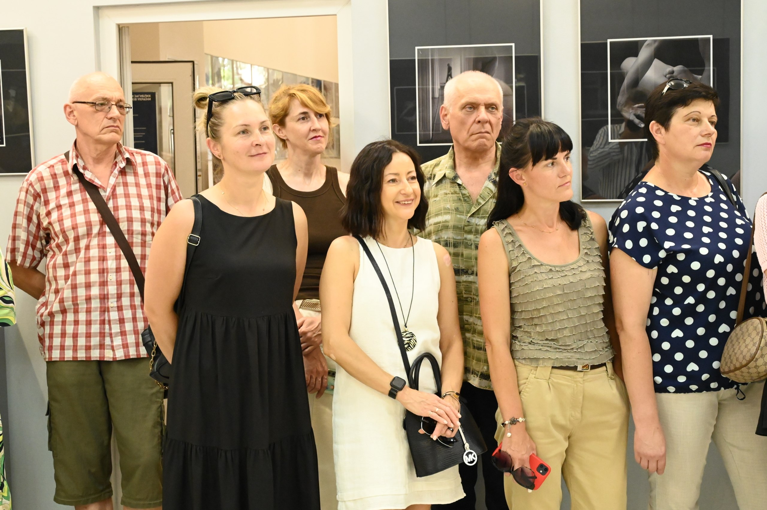 Світло, тінь та естетика тіла: як у Хмельницькому музеї-студії фотомистецтва презентували виставку «В обіймах наготи»