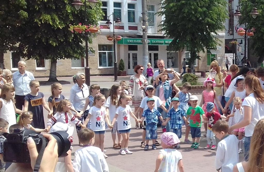 Підведення підсумків фестивалів-конкурсів з соціальних та вуличних танців «НЕСТРИМНИЙ ПОТІК» та на краще дитяче свято «ГУЛЯНОЧКА»