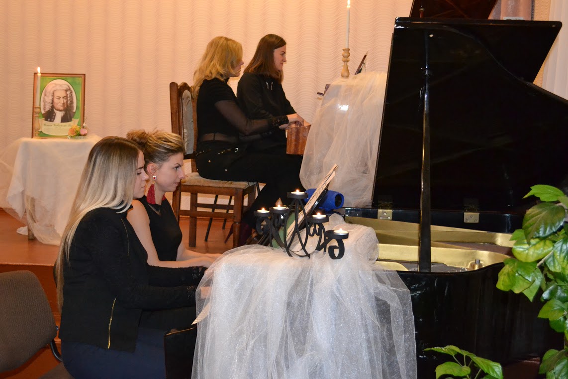 Уклін величному Баху