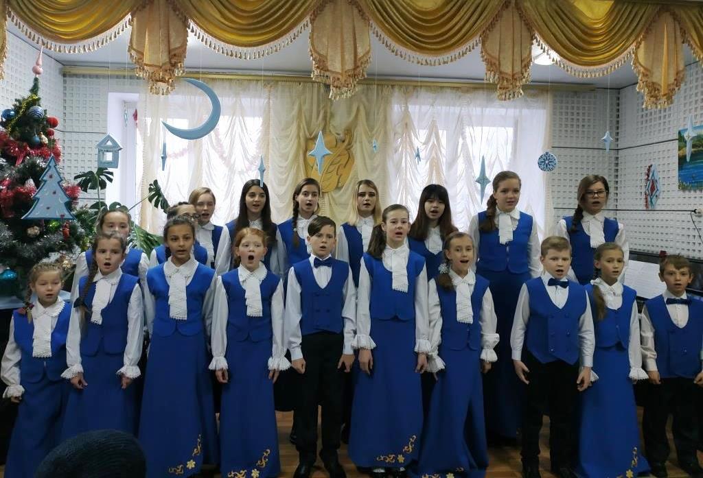 З передзвоном на поріг вже ступає Новий рік