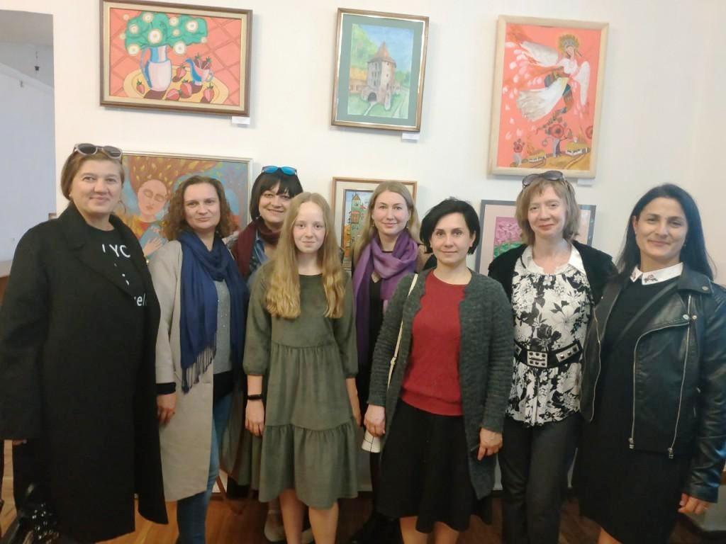 «У просторі думок». Персональна виставка Вікторії Сис